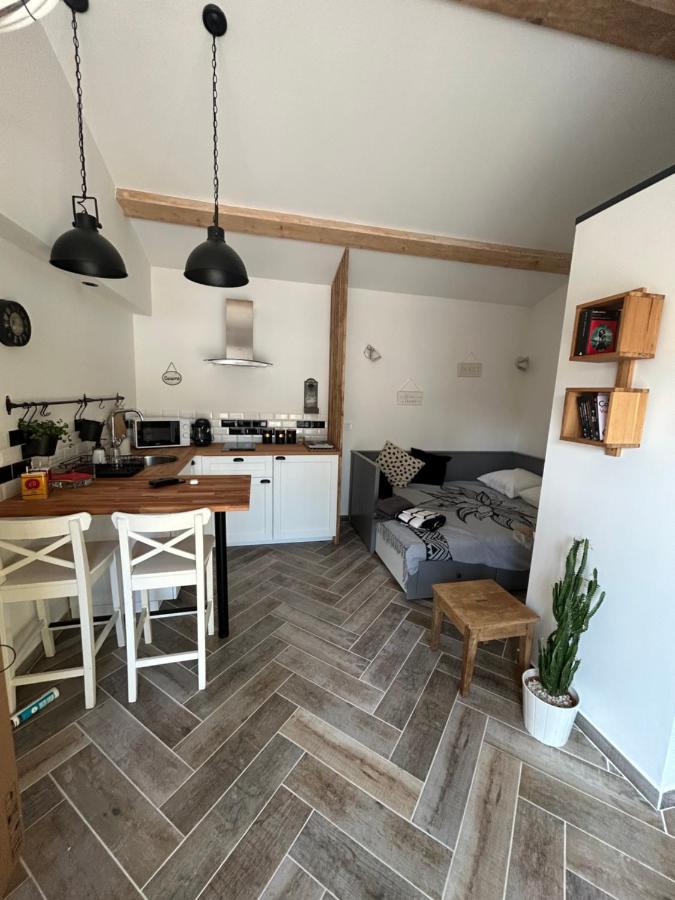 Charmant Studio Dans Villa - Jardin Privatif . La Seyne-sur-Mer Bagian luar foto