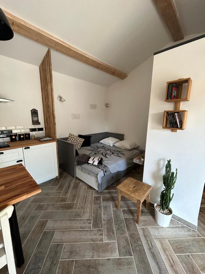 Charmant Studio Dans Villa - Jardin Privatif . La Seyne-sur-Mer Bagian luar foto